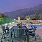 Oeluedeniz De Oezel Havuzlu Muestakil Vila Fethiye