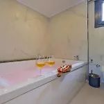 Vila Oeluedeniz De Oezel Havuzlu Muestakil Fethiye