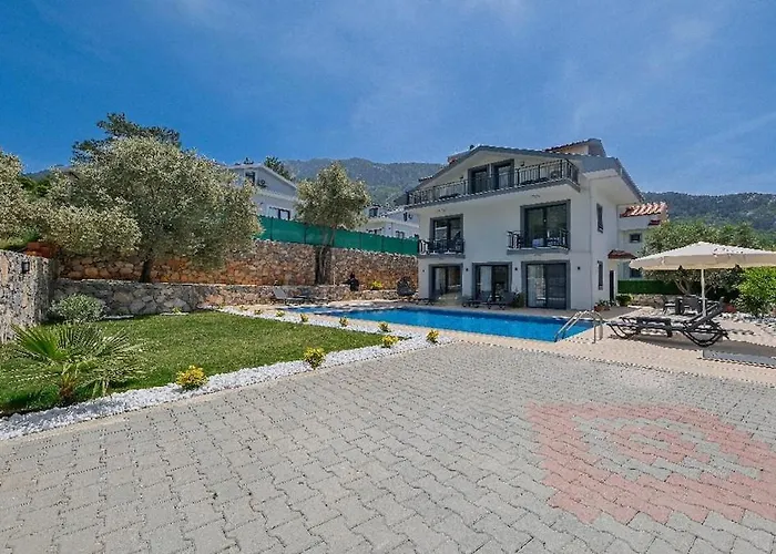 ölüdeniz De özel Havuzlu Müstakil *