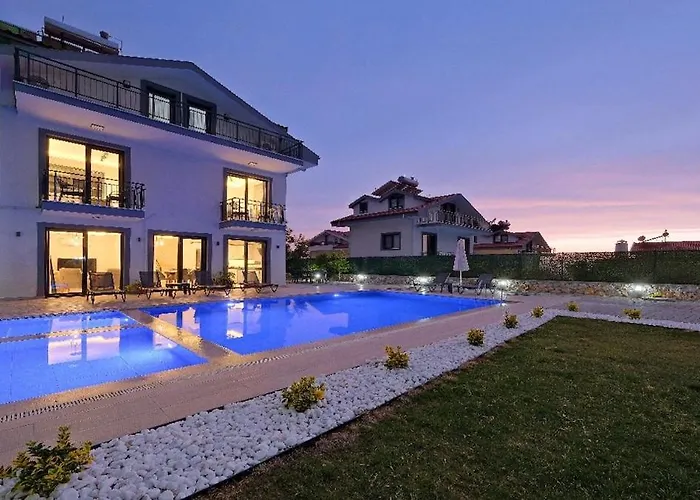 ölüdeniz De özel Havuzlu Müstakil *