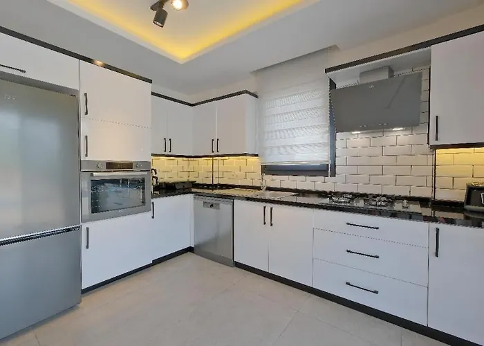 ölüdeniz De özel Havuzlu Müstakil *