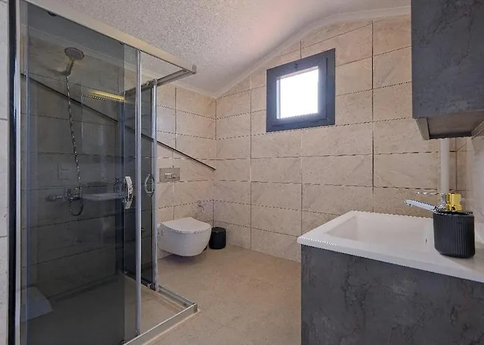 ölüdeniz De özel Havuzlu Müstakil Villa *